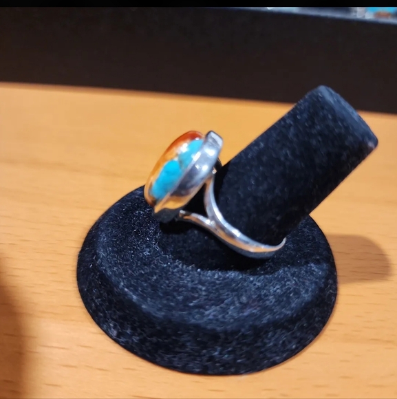 Spiny Oyster Silver Ring size 8 - Picture 2 of 2